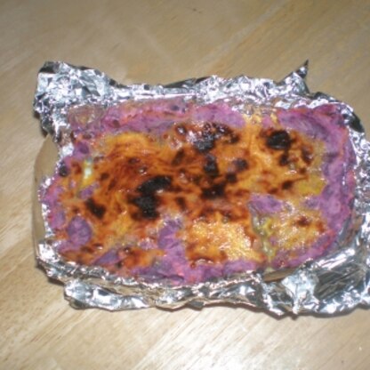 サツマイモを切ってみたら紫だった～！！ということで、紫芋のスイートポテトになりました。生クリームが要らないので気軽に作れますね。